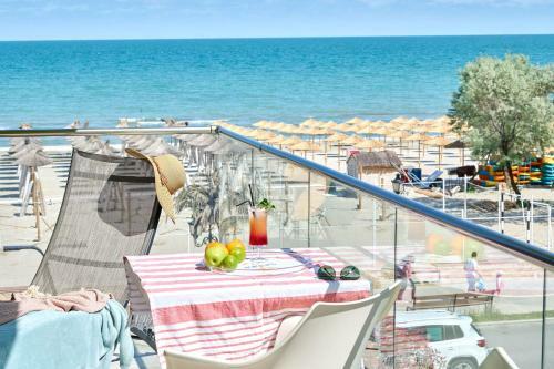 Beachfront Sea View Apartment Alezzi Spa Pools Beach Resort