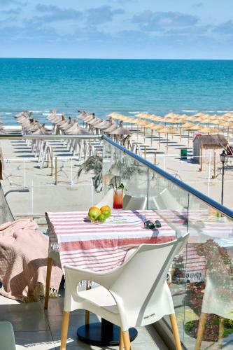 Beachfront Sea View Apartment Alezzi Spa Pools Beach Resort