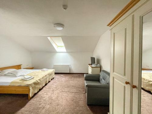 Hostal Pensiunea Teomir
