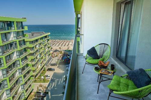 Meraki Luxury Apartment Spa N Pool Alezzi Beach Resort