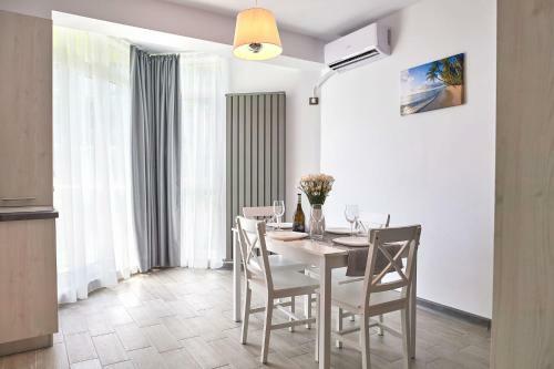 Happy Summer Apartment Spa N Pool Alezzi Beach Resort