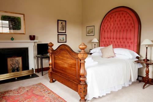 Hostal Cambo House