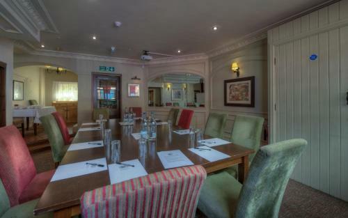 Dog & Partridge Hotel By Good Night Inns