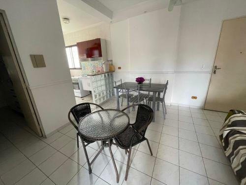Confort�vel Apartamento 1 Dorm Com Piscina E Lazer