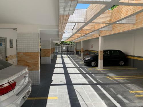 Apartamento 11 Praia Da Enseada Com 2 Dorm Sendo 1 Suite Com Piscina