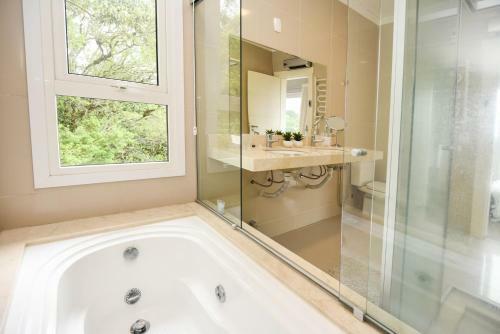 Rosa Casa Dos Pinheiros