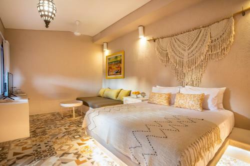 Bed & Breakfast Pinkprivate Sanur - Cool Adults Only