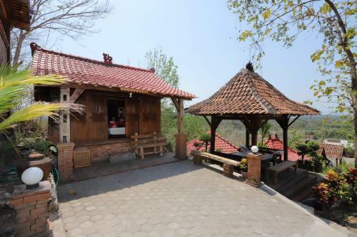 Hostal Watu Lumbung Culture Resort