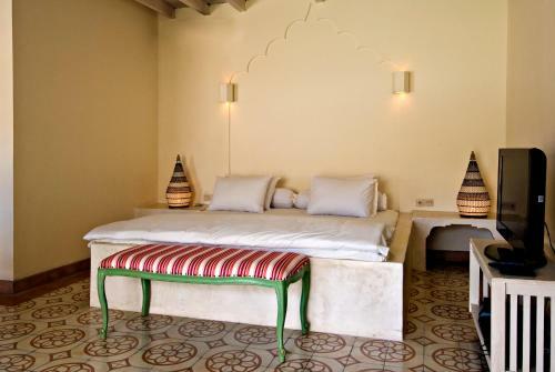 Deluxe Central Private Pool Villa (couple - 2 Persons)