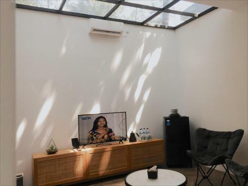 Guru Giri Mountain Cabin