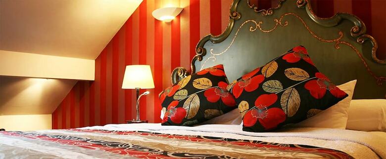 Gibbon Bridge Hotel