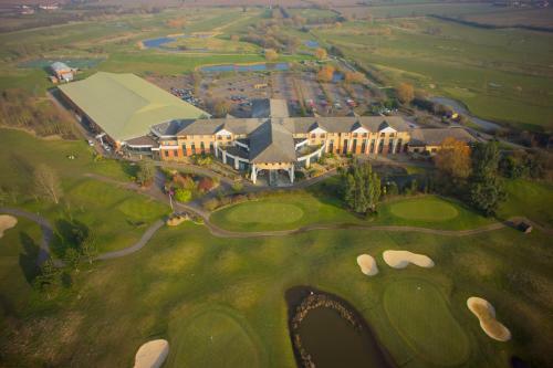 Hotel Crowne Plaza Resort Colchester Five Lakes