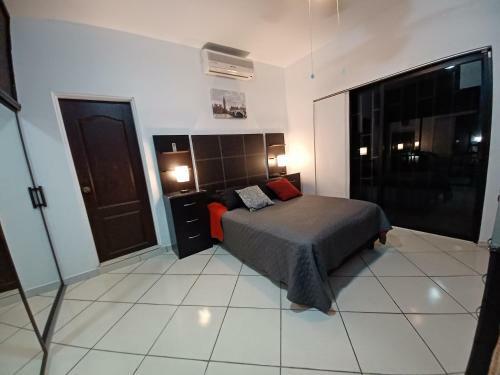 New Home W Private Pool Alberca