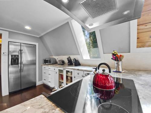 Vacay - Frame Home