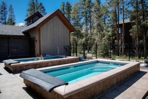 Inner Circle 15 Serenity Condo Great Breck Location