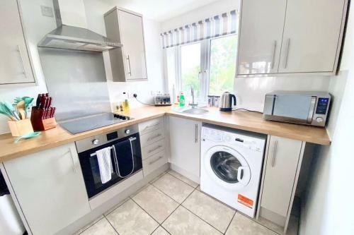 Apartamento Two Bed - Self Check In - Gated Free Parking- Wifi