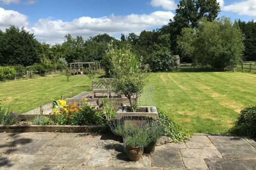 4 Bed Ensuite Rural Contemporary Airy House