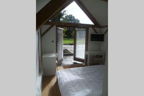 4 Bed Ensuite Rural Contemporary Airy House