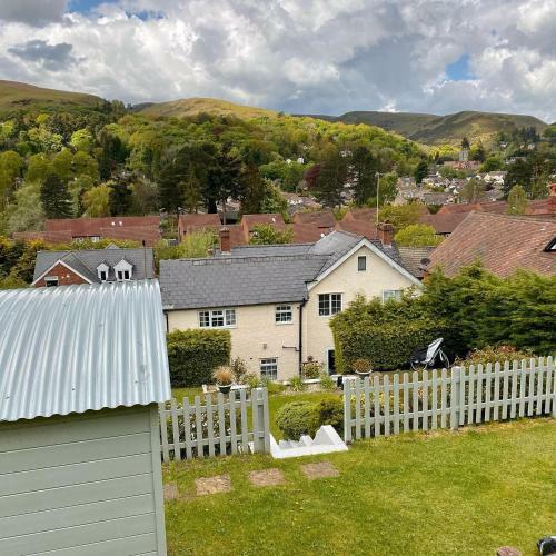 Hilltop Hut