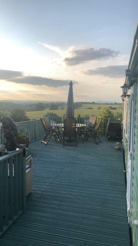 Ribble Valley Escape, 2 Bed Static Caravan With Views That Take Your Breath Away!