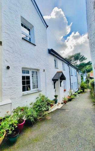 New For 2021 Welcome To Violet Cottage