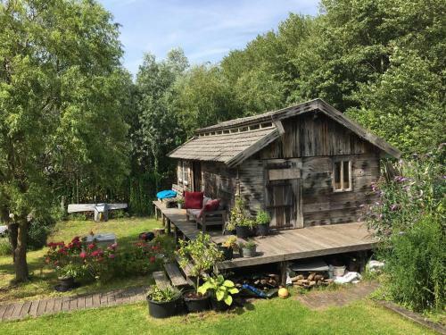Cabin In The Green - Near Amsterdam
