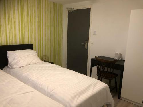 Mimosa Hotel