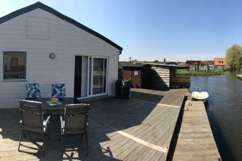 Ferienhaus Lya Mit Eigenem Steg Ferienpark Vislust Ijsselmeer