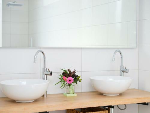 Luxury Villa In Zeewolde At The Waterfront With Jetty
