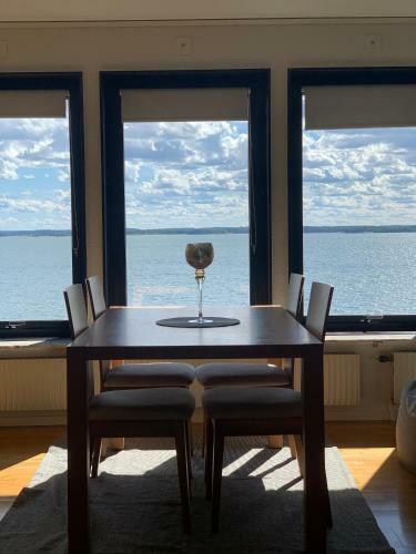 Villa Charming House With Panoramic Sea View Over Br�viken!