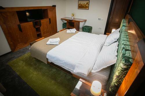 Hostal Vila Dino