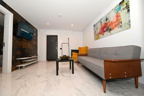 R&b Apartments