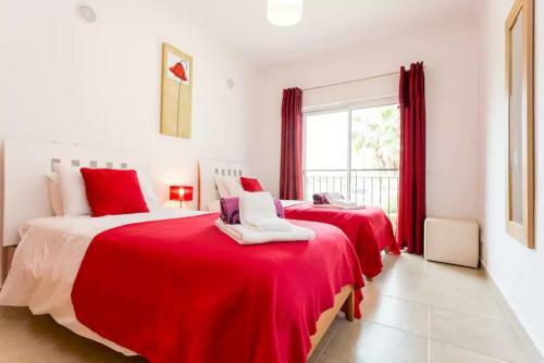 Health Approved Apartment With Ac, Terraces And Pool