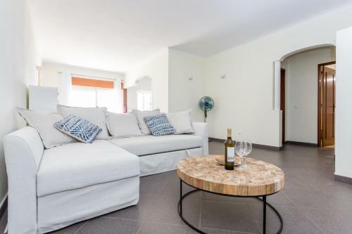 Sitio Da Ponte Family Apartment (Sleeps4)