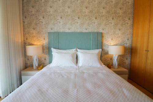 Apartamento Mc Suites Lagos With Pool And Sea View