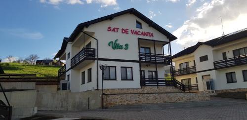 Villa Sat De Vacanta Martisorul Cacica