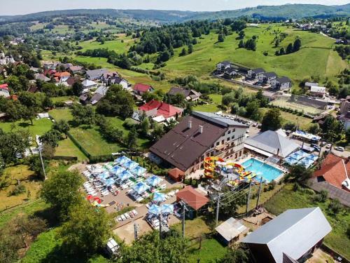 Villa Sat De Vacanta Martisorul Cacica