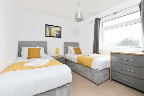 Opp Apartments Mc - Value For Money, Secure, Comfortable & Great Location