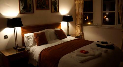 The Lyn Valley Hotel