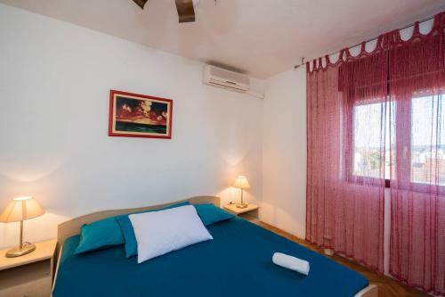 Sunny Apartment Nikola Near Airport Split