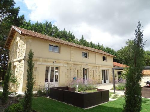 Villa Ch�teau Lacroix de Civrac, 3 Ch, 7 Pers