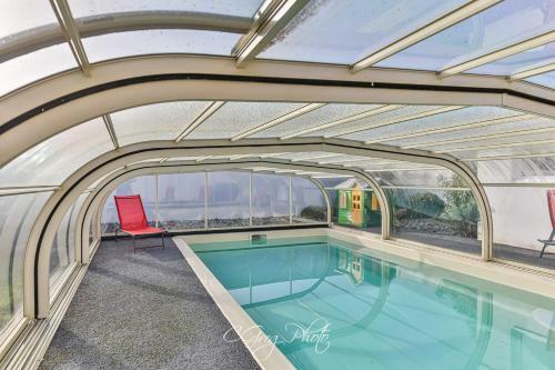 Tres Jolie Maison Avec Piscine Sous Dome