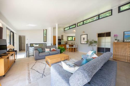 Belle Villa Avec Piscine Au Calme 30min de Nice