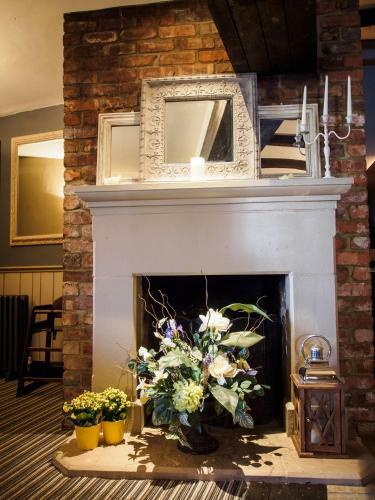Hotel Cross Roads By Good Night Inns