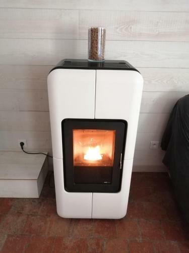 Charmante Petite Maison De La C�te Normande