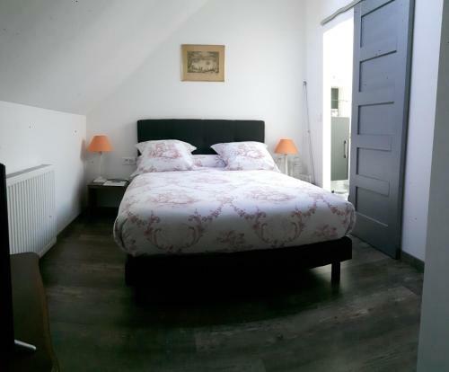 Bed & Breakfast La Long�re Des Glycines