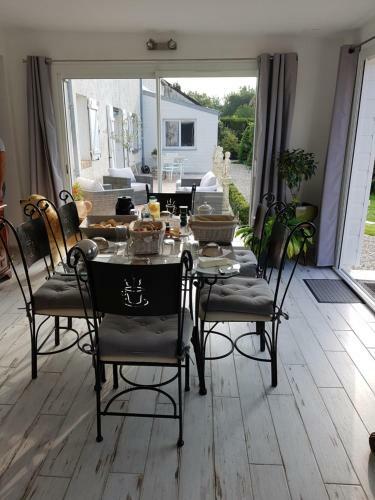 Bed & Breakfast La Long�re Des Glycines