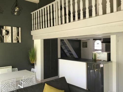 G�te Avec Piscine Lou Min�stra�