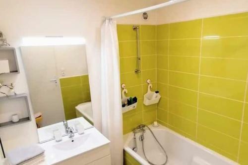 Apartamento Appartement Rouge Avec Jardin