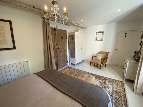 Hostal Maison M�rier